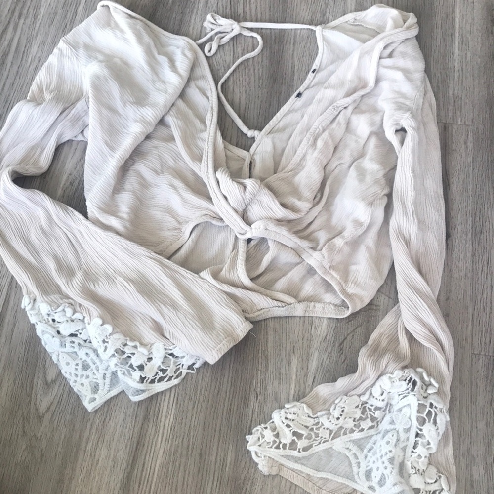 Long sleeve trendy crop top